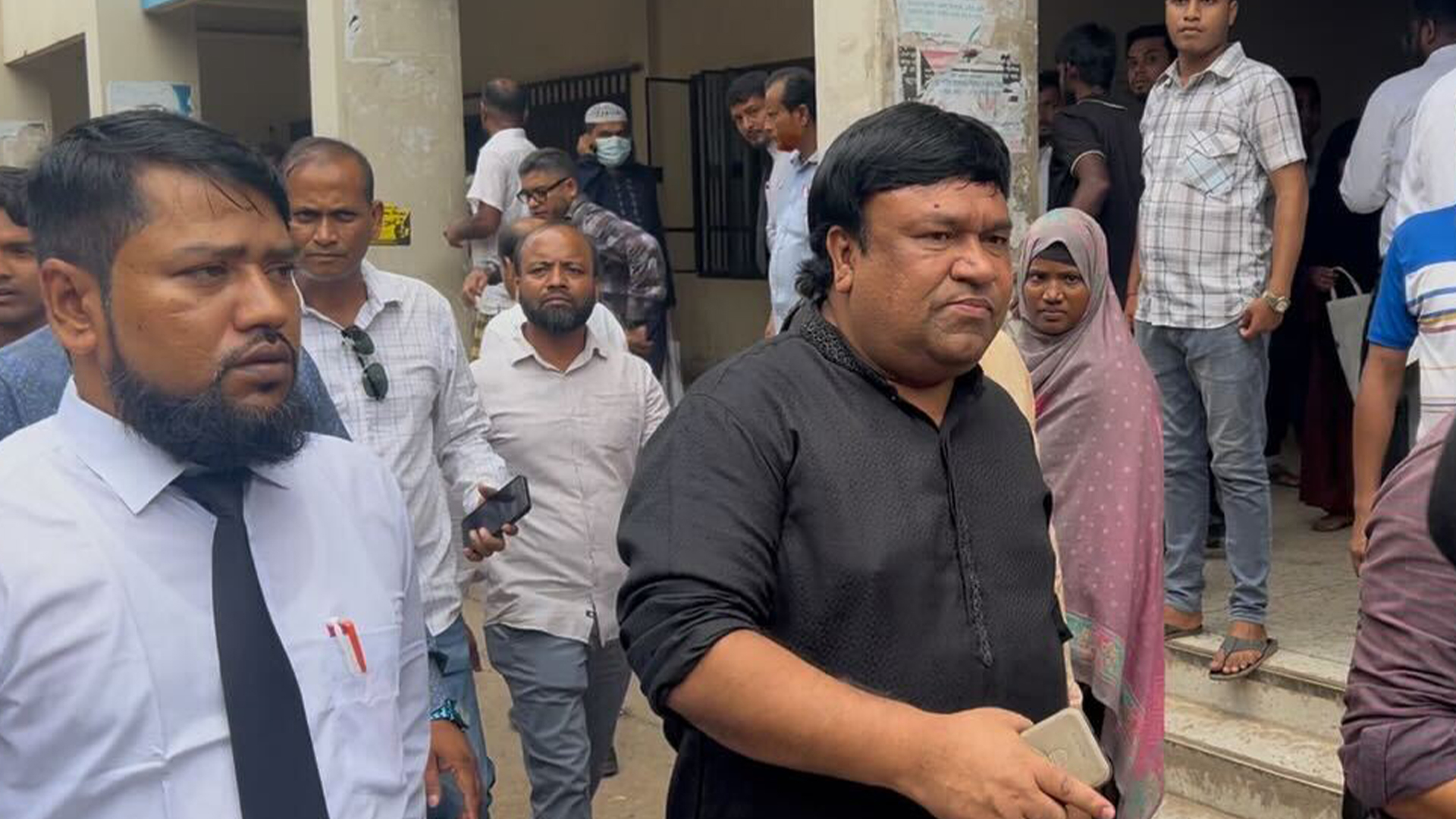 সারজিসের বিরুদ্ধে মানহানি মামলার আবেদন করেছেন বিএনপি নেতা তানভীর সিরাজ। ছবি: সংগৃহীত
