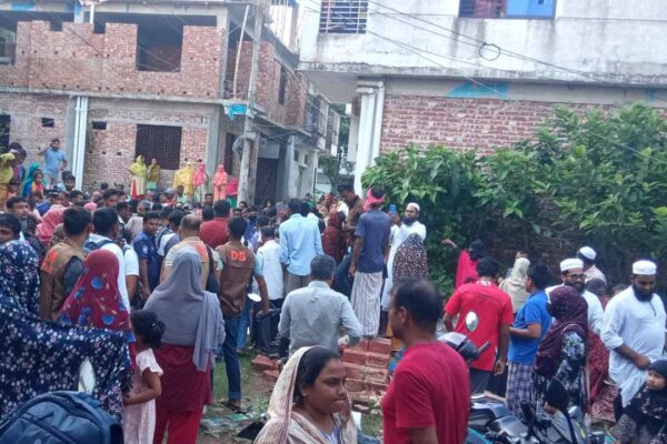 মানিকগঞ্জে ফ্ল্যাট বাসা থেকে ২ শিশুসহ মায়ের মরদেহ উদ্ধার