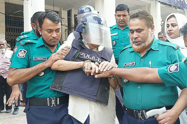 হত্যা মামলায় সাবেক মন্ত্রী কামরুল ইসলাম ৫ দিনের রিমান্ডে
